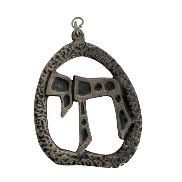 Vintage Silver-Toned Chai Pendant Symbol for Life - Picture 2 of 3